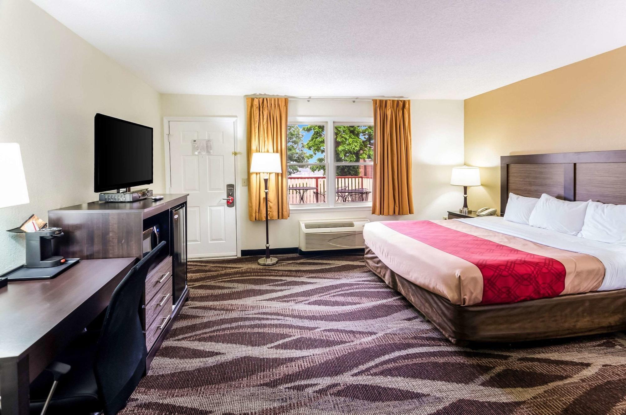 Econo Lodge Glade Springs I-81 Ngoại thất bức ảnh