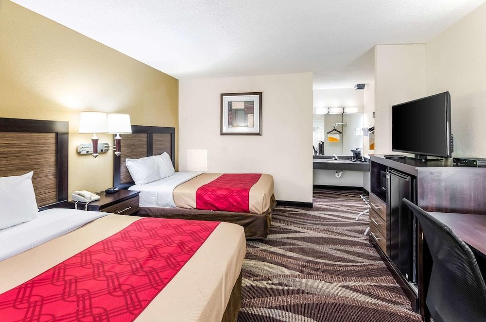 Econo Lodge Glade Springs I-81 Ngoại thất bức ảnh
