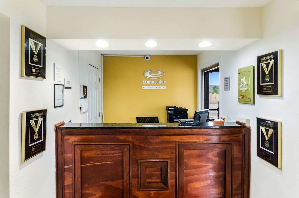 Econo Lodge Glade Springs I-81 Ngoại thất bức ảnh