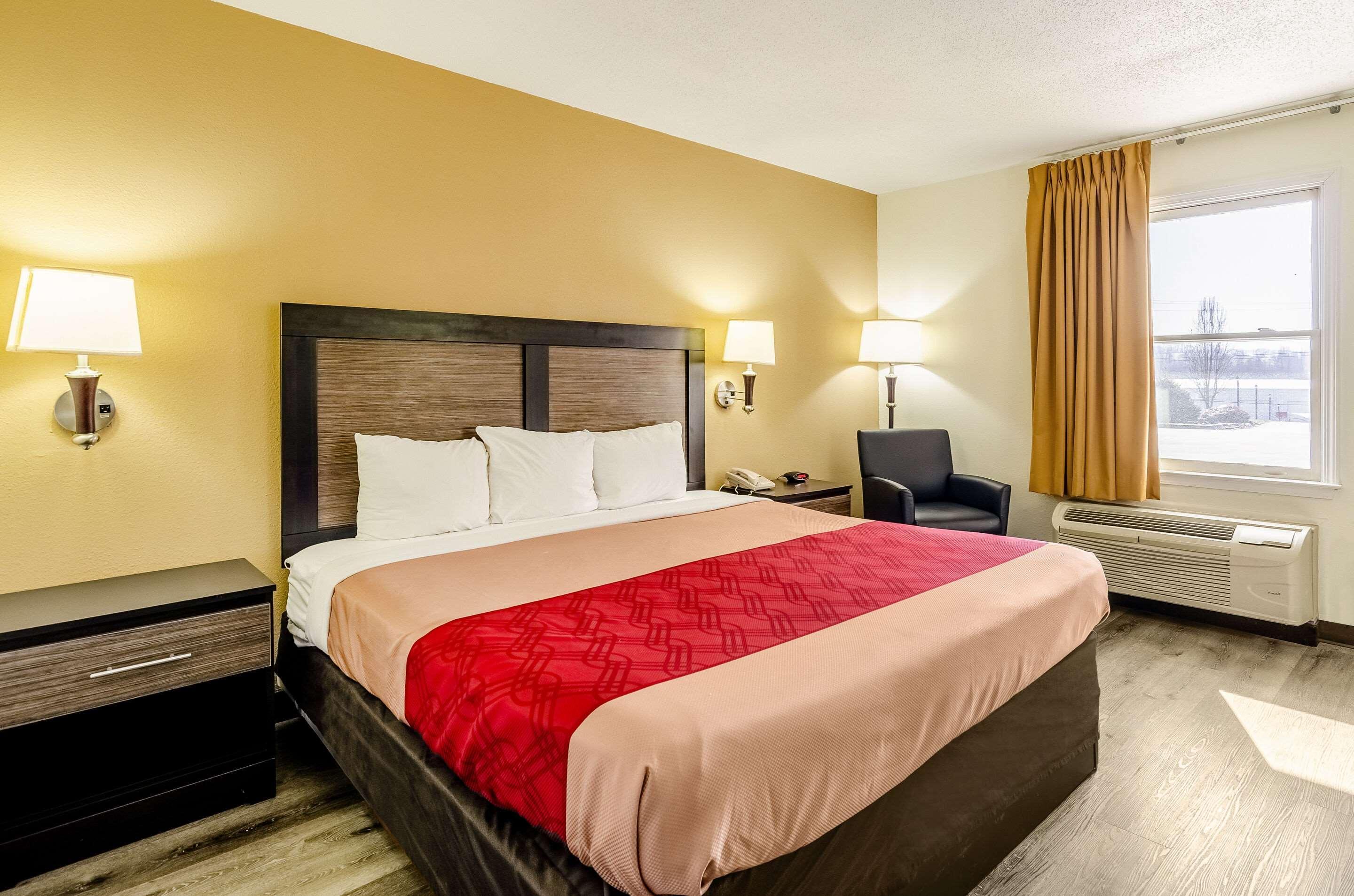 Econo Lodge Glade Springs I-81 Ngoại thất bức ảnh