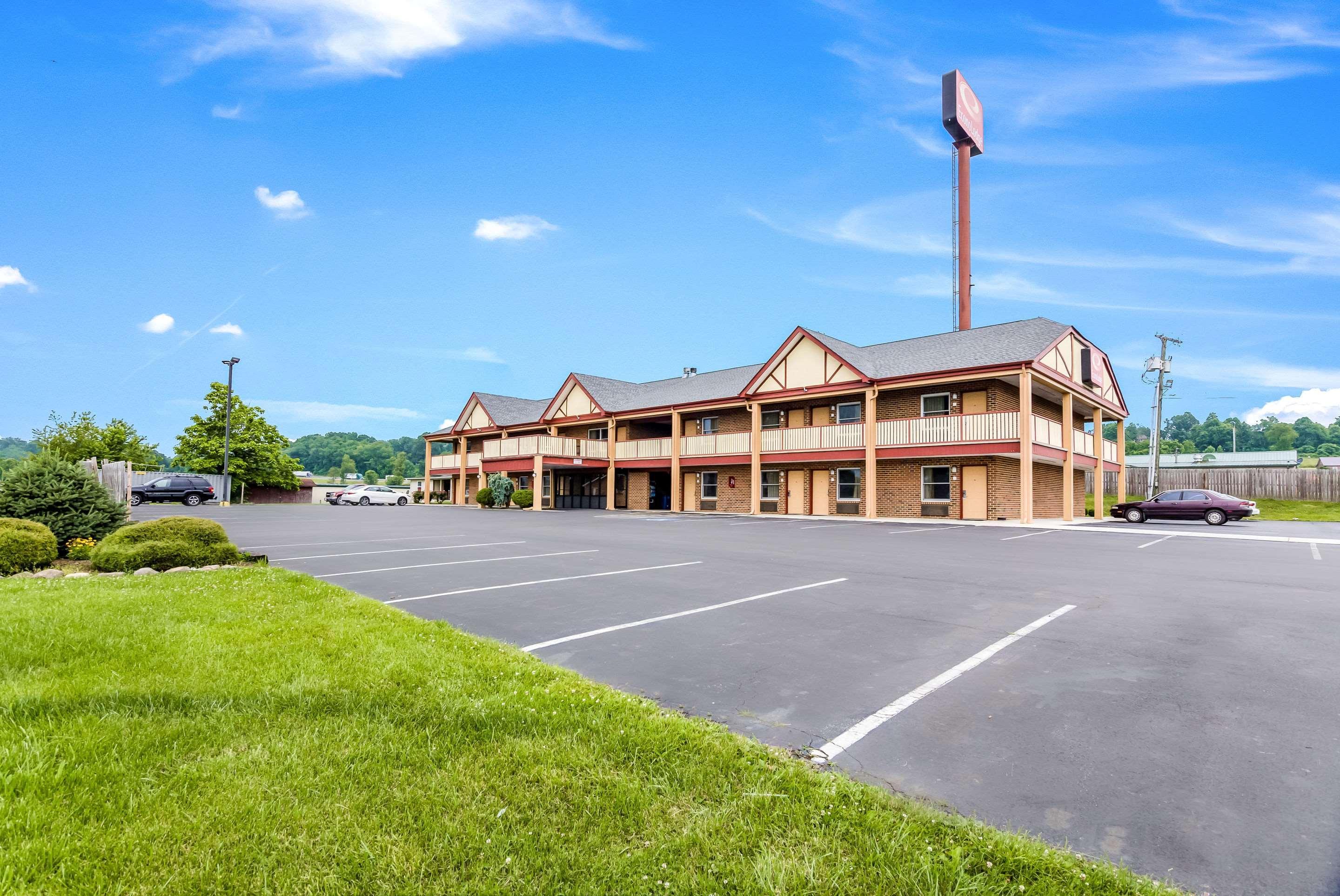 Econo Lodge Glade Springs I-81 Ngoại thất bức ảnh