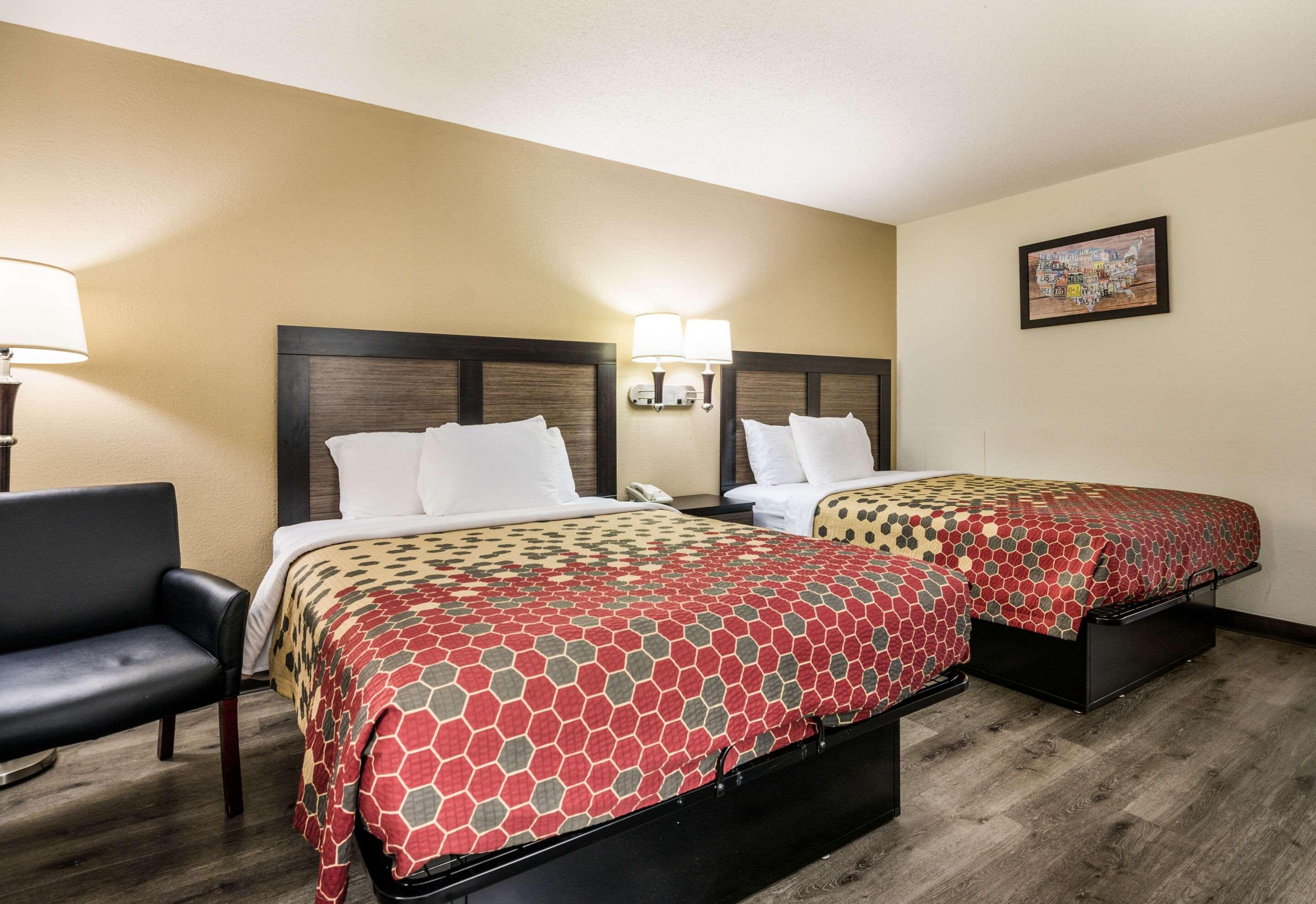 Econo Lodge Glade Springs I-81 Ngoại thất bức ảnh